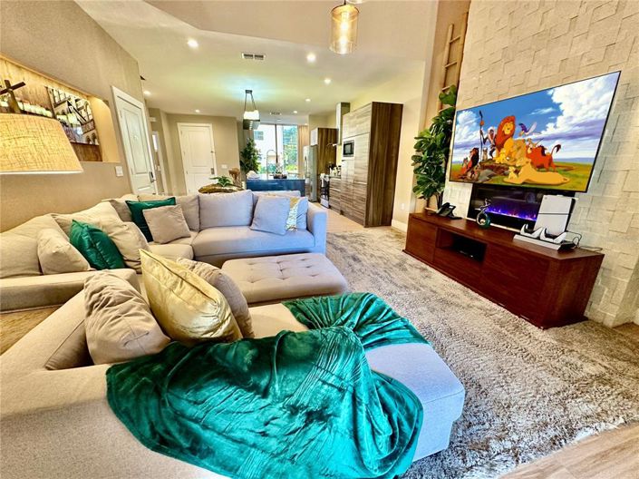 Image No.18-4 Bed Townhouse for sale