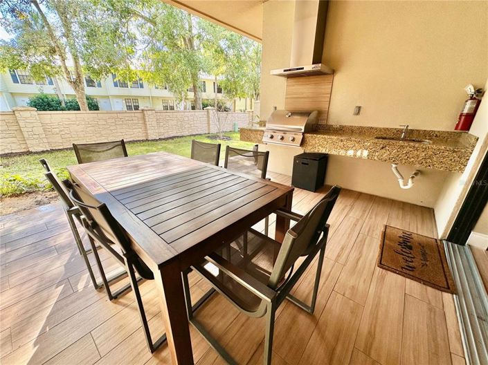 Image No.19-4 Bed Townhouse for sale