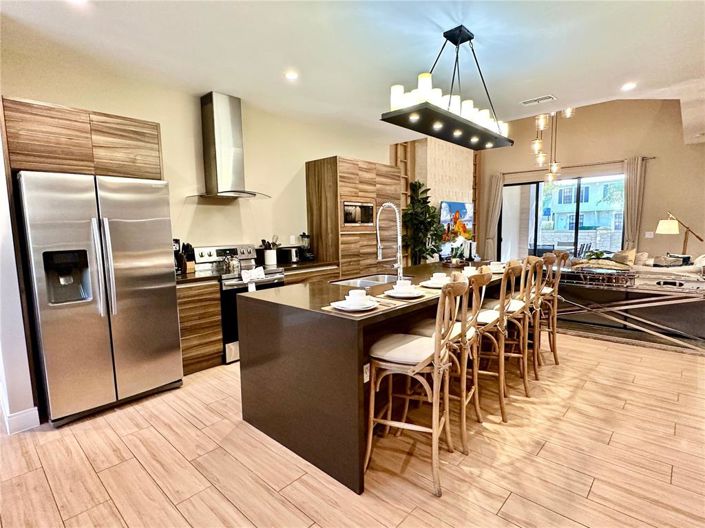 Image No.3-4 Bed Townhouse for sale