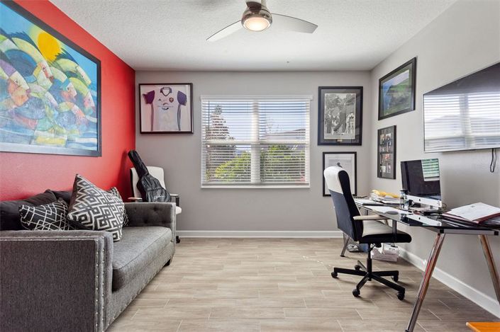 Image No.24-5 Bed Property for sale