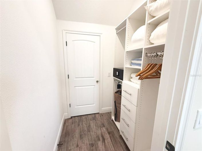 Image No.15-3 Bed Property for sale