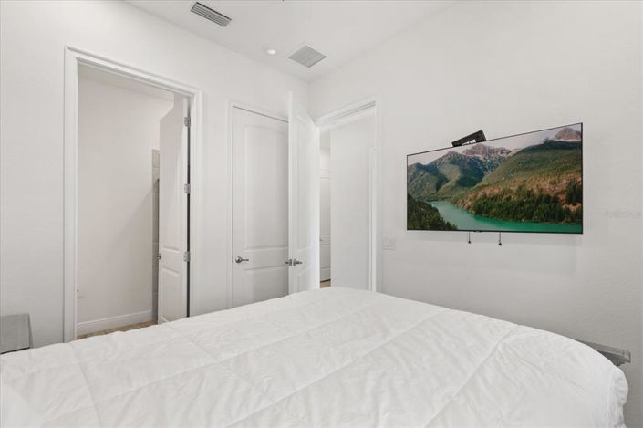 Image No.13-5 Bed Property for sale