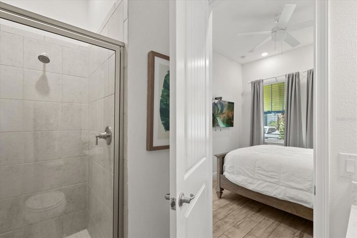 Image No.15-5 Bed Property for sale