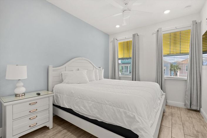 Image No.22-5 Bed Property for sale