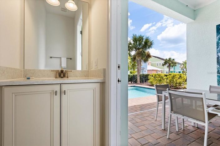 Image No.29-5 Bed Property for sale