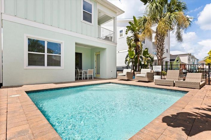 Image No.33-5 Bed Property for sale