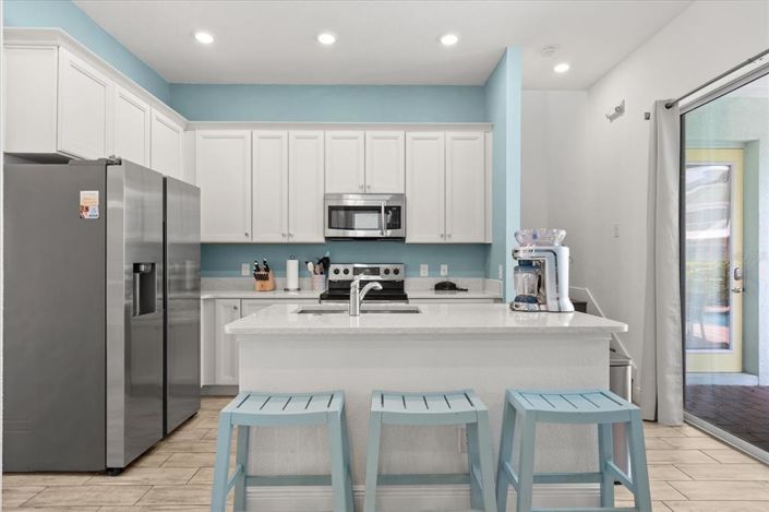 Image No.8-5 Bed Property for sale