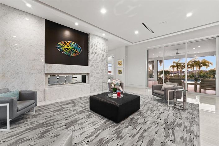 Image No.5-4 Bed Property for sale