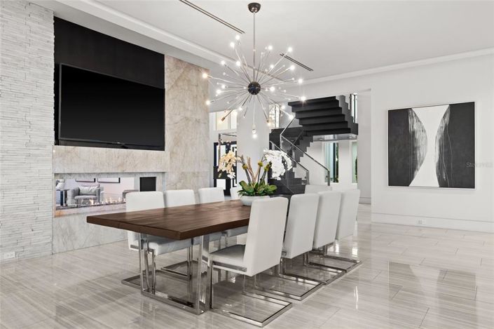 Image No.6-4 Bed Property for sale