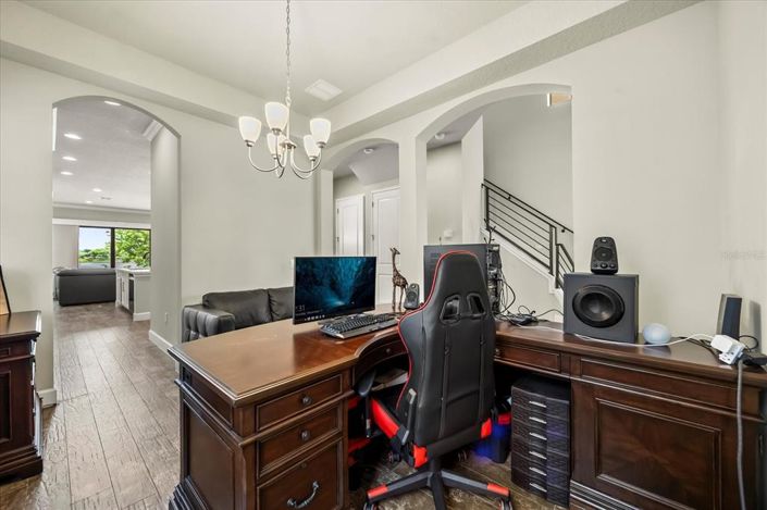 Image No.60-4 Bed Property for sale