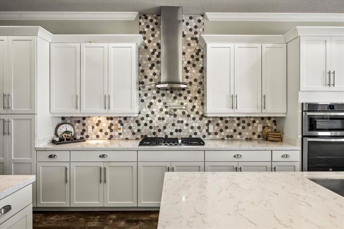 Image No.8-4 Bed Property for sale