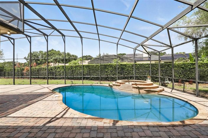 Image No.42-5 Bed Property for sale