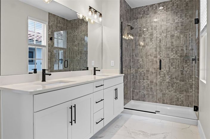 Image No.28-3 Bed Townhouse for sale