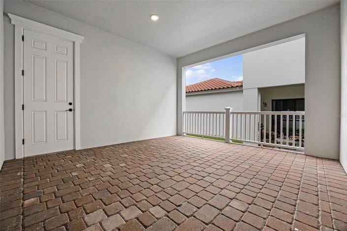 Image No.33-3 Bed Townhouse for sale