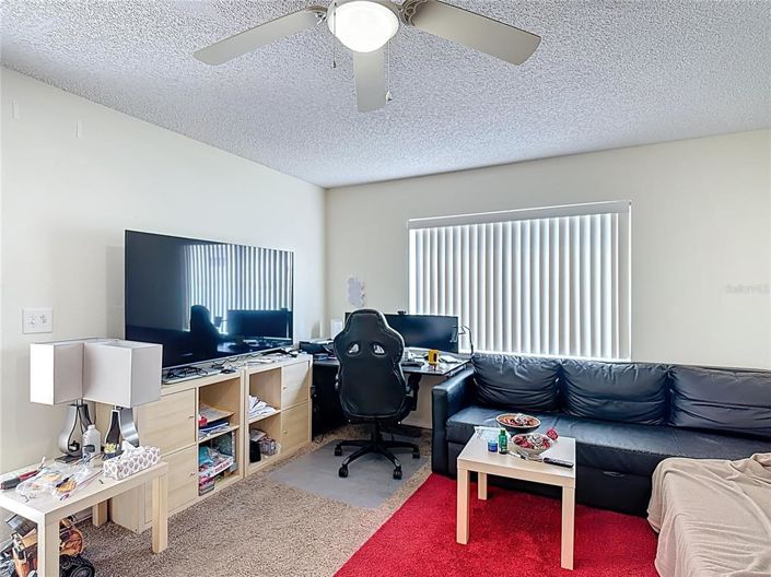 Image No.12-3 Bed Property for sale