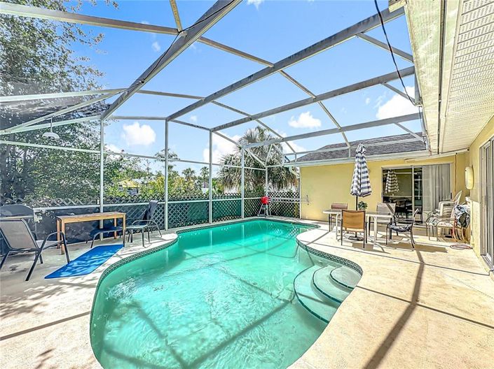 Image No.29-3 Bed Property for sale