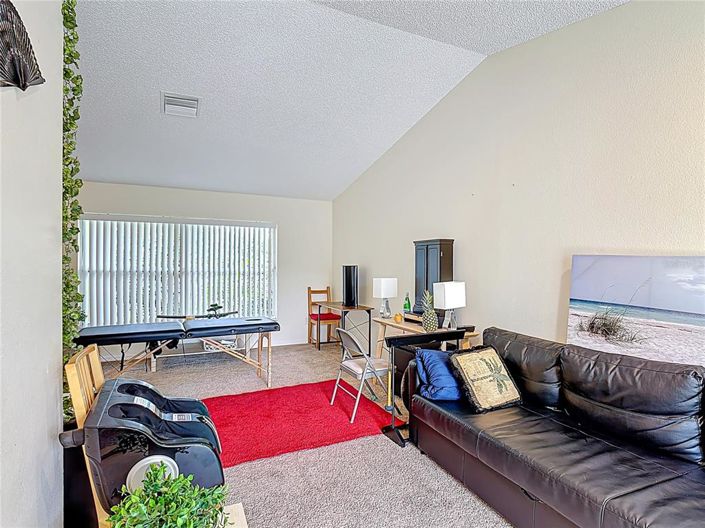 Image No.6-3 Bed Property for sale