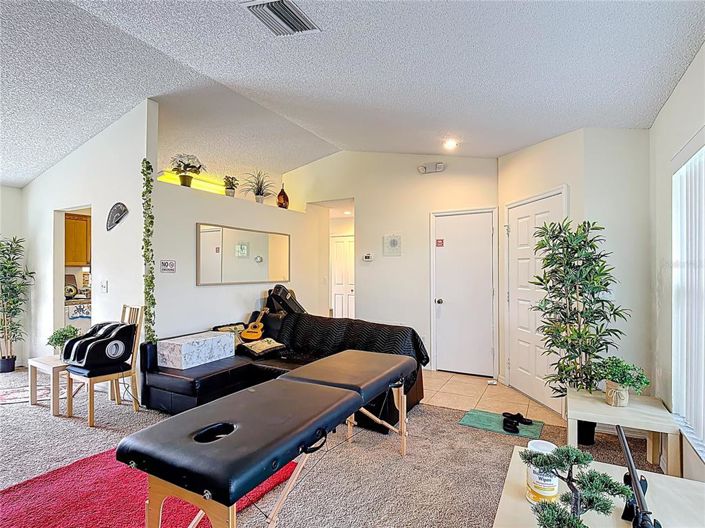 Image No.9-3 Bed Property for sale