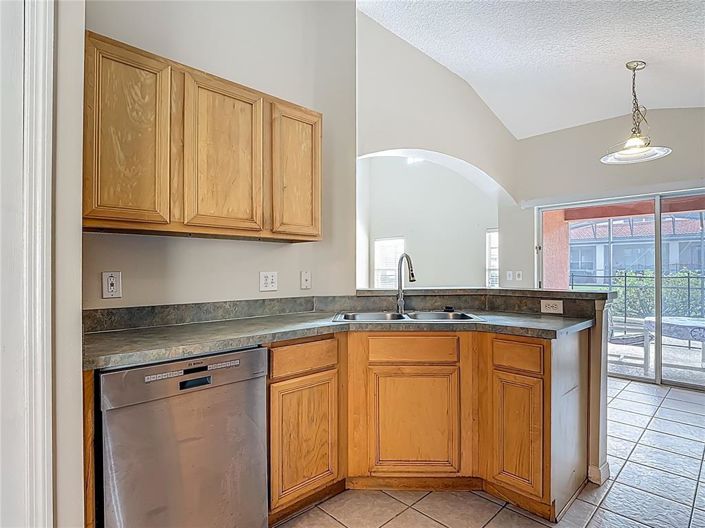 Image No.18-5 Bed Property for sale