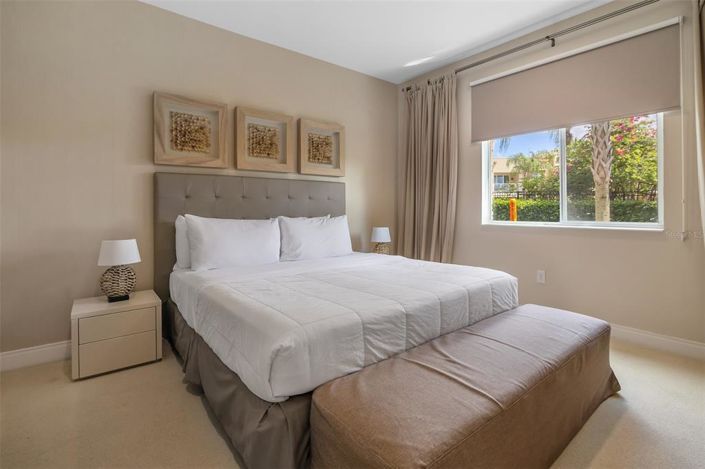 Image No.14-4 Bed Townhouse for sale