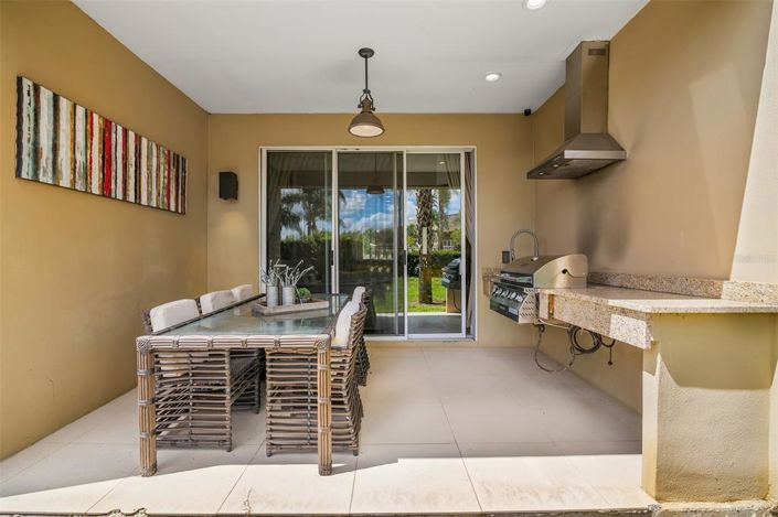 Image No.18-4 Bed Townhouse for sale