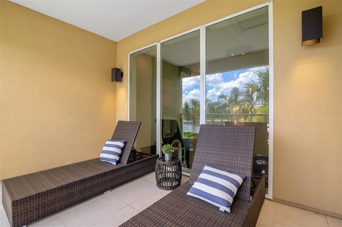 Image No.27-4 Bed Townhouse for sale