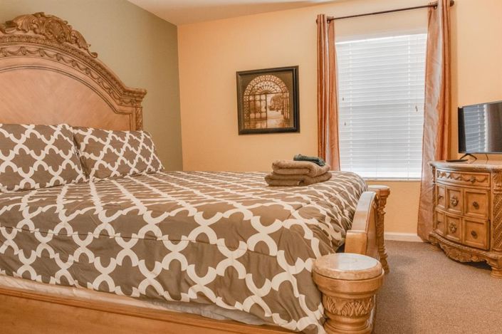 Image No.14-6 Bed Property for sale