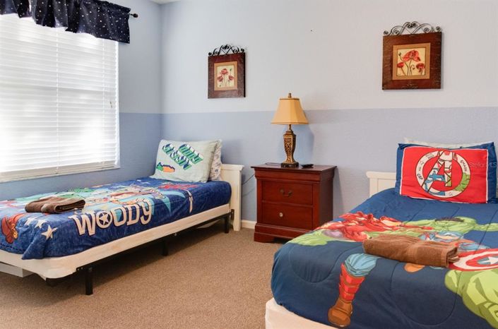 Image No.18-6 Bed Property for sale