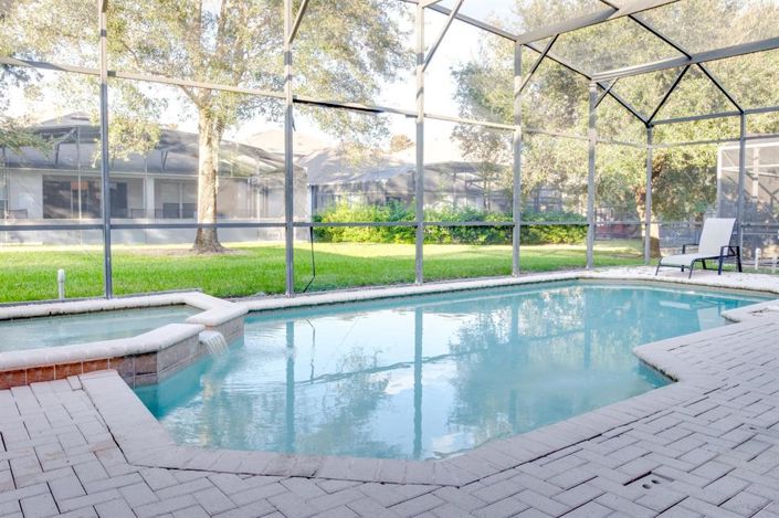 Image No.20-6 Bed Property for sale