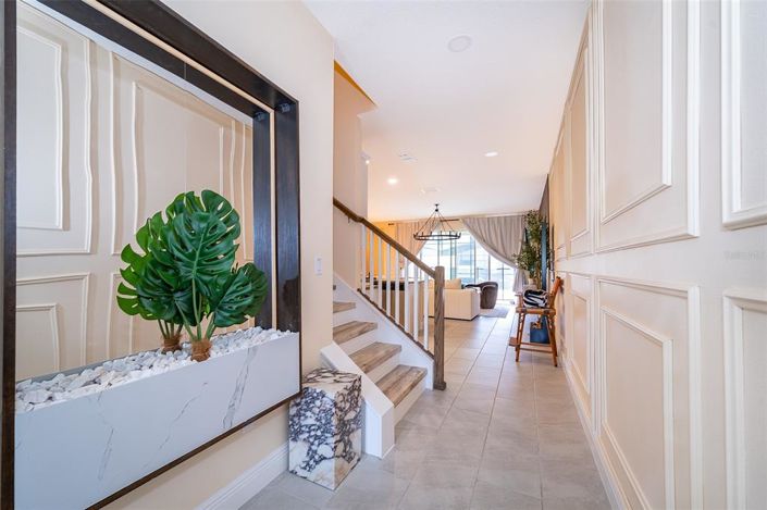 Image No.12-5 Bed Townhouse for sale