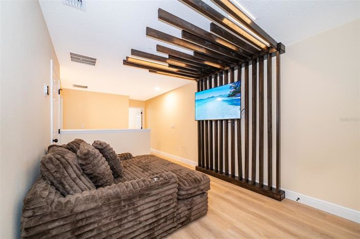 Image No.24-5 Bed Townhouse for sale