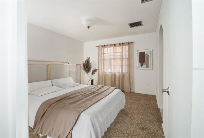 Image No.21-5 Bed Property for sale