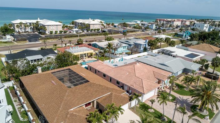 Image No.6-5 Bed Property for sale