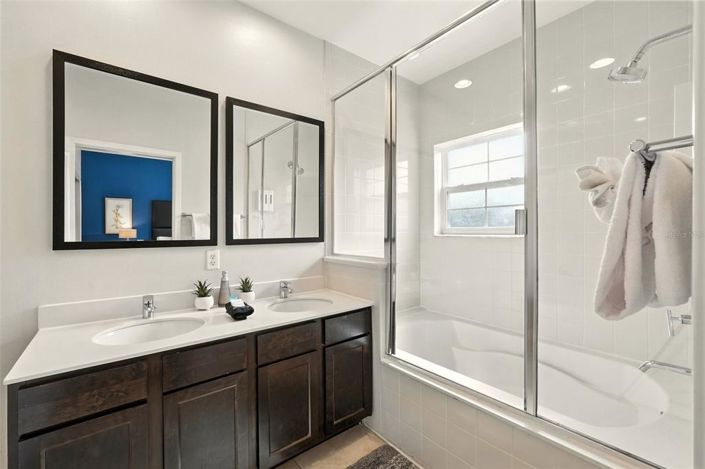 Image No.18-2 Bed Townhouse for sale