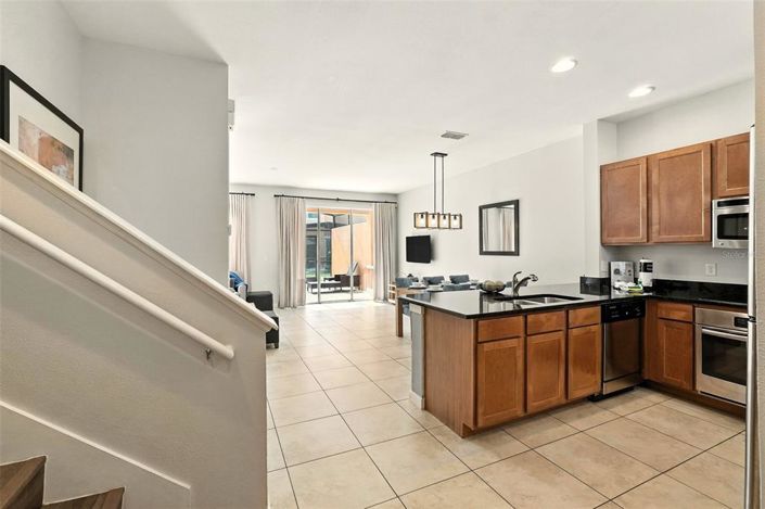 Image No.2-2 Bed Townhouse for sale