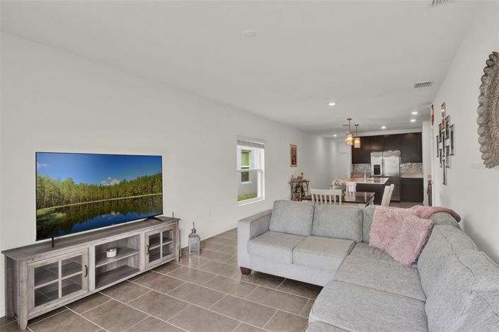 Image No.11-3 Bed Property for sale