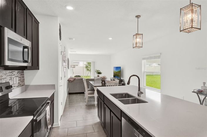 Image No.7-3 Bed Property for sale