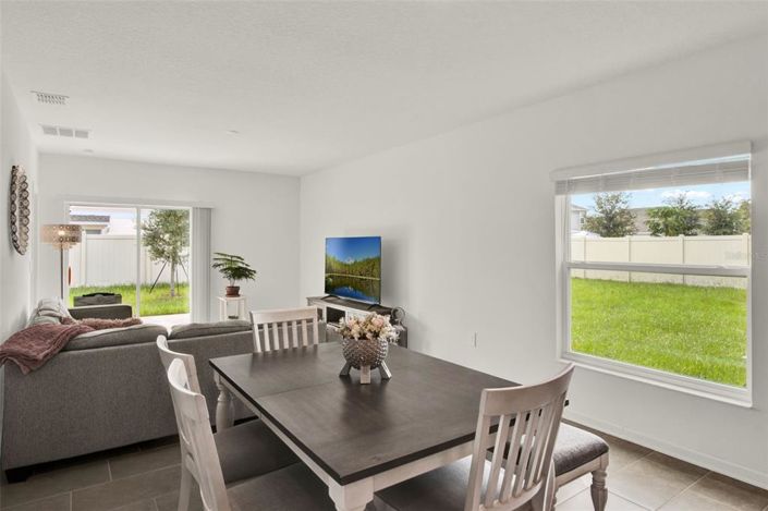 Image No.8-3 Bed Property for sale