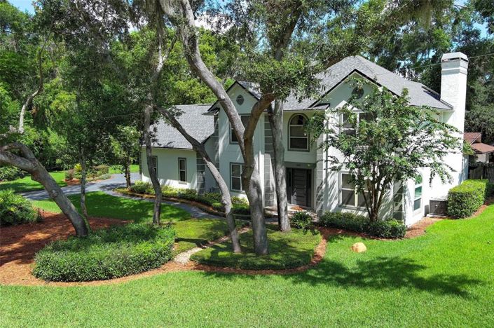 Image No.1-4 Bed Property for sale