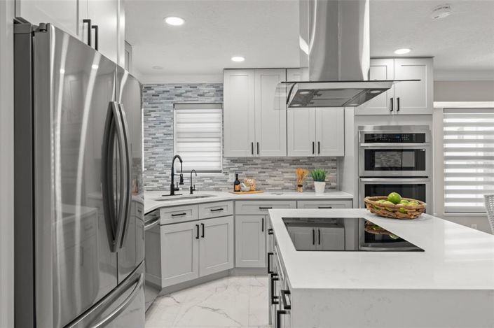 Image No.2-4 Bed Property for sale