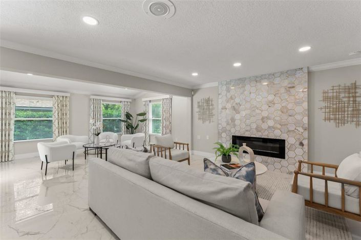 Image No.4-4 Bed Property for sale