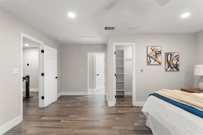 Image No.40-4 Bed Property for sale