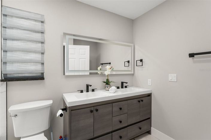 Image No.45-4 Bed Property for sale