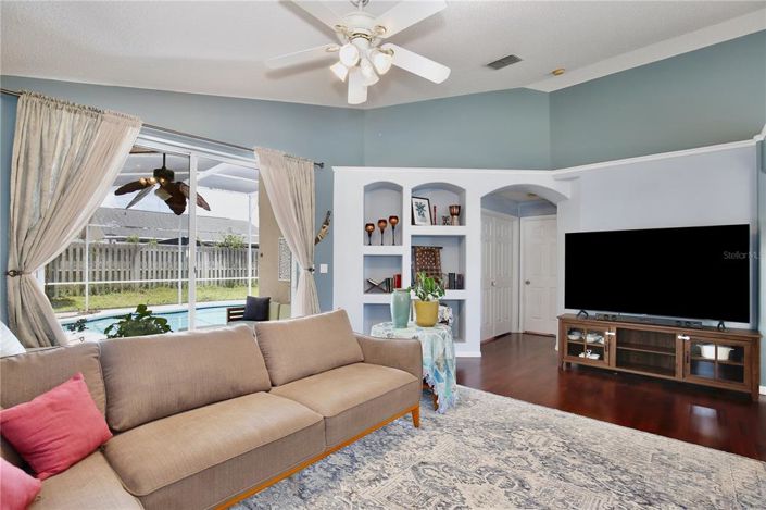 Image No.12-4 Bed Property for sale