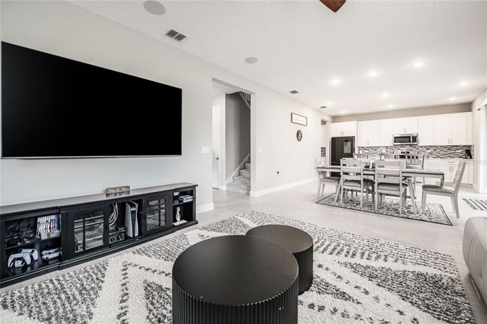 Image No.17-4 Bed Property for sale