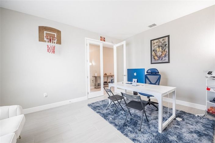 Image No.5-4 Bed Property for sale