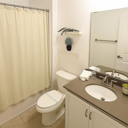 Image No.12-5 Bed Property for sale