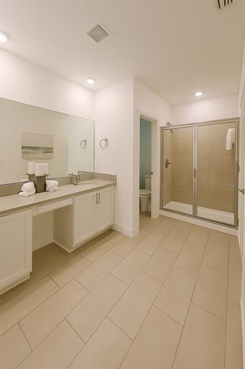 Image No.20-5 Bed Property for sale