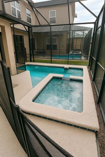 Image No.30-5 Bed Property for sale