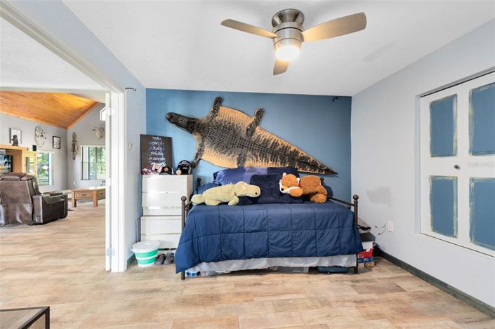 Image No.11-2 Bed Property for sale